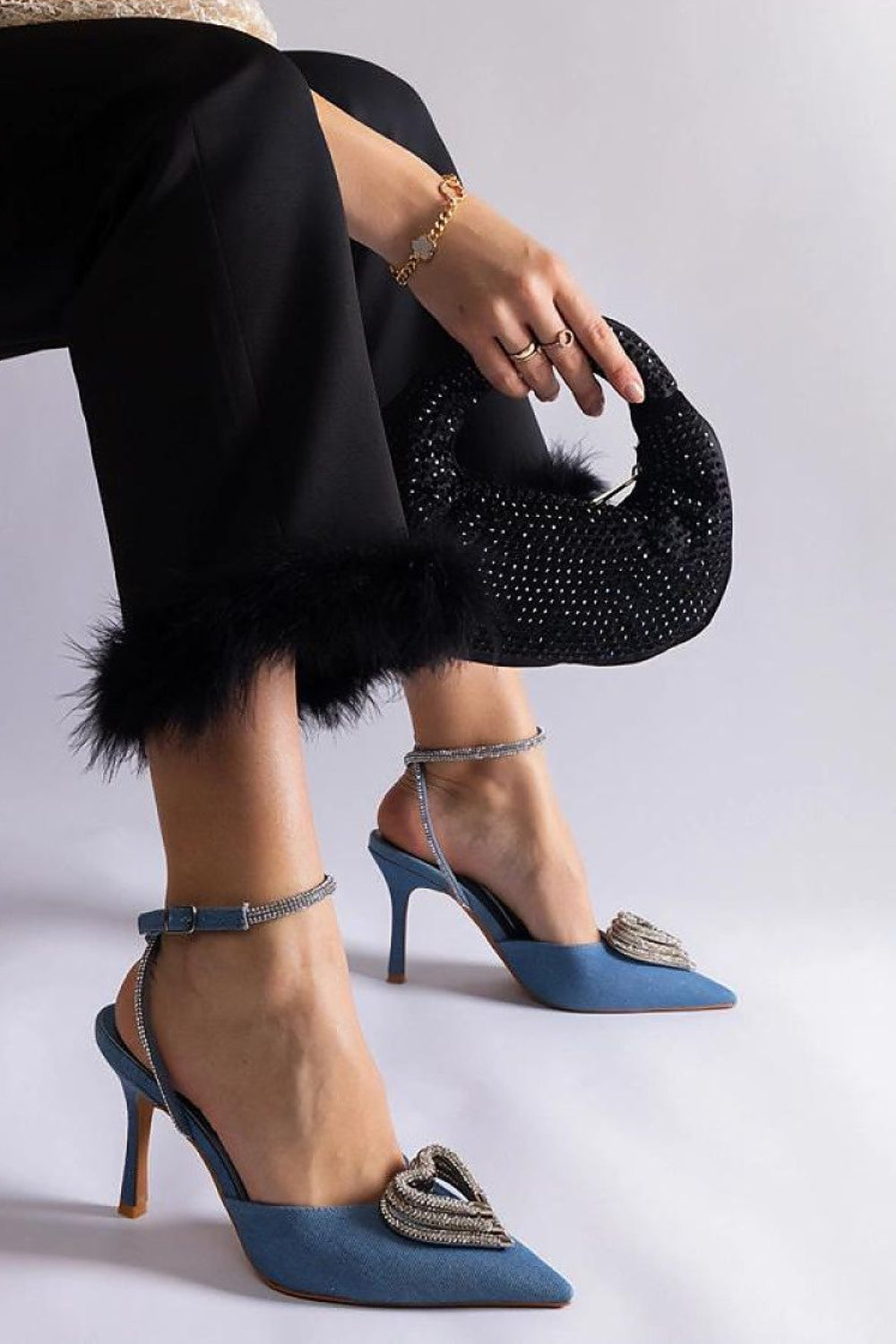 Blauwe open hiel pumps met zirkonia en 7 cm hak van Sassymania – elegante zomerschoenen voor dames