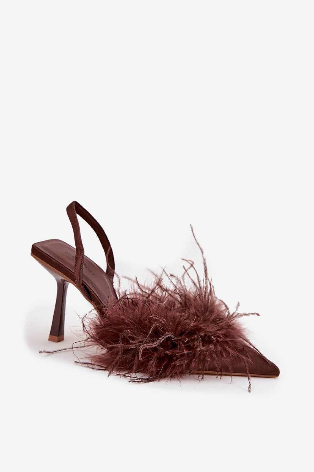 Bruine open hiel pumps met veren en 8,5 cm hak van Sassymania – elegante dameshakken met puntige neus