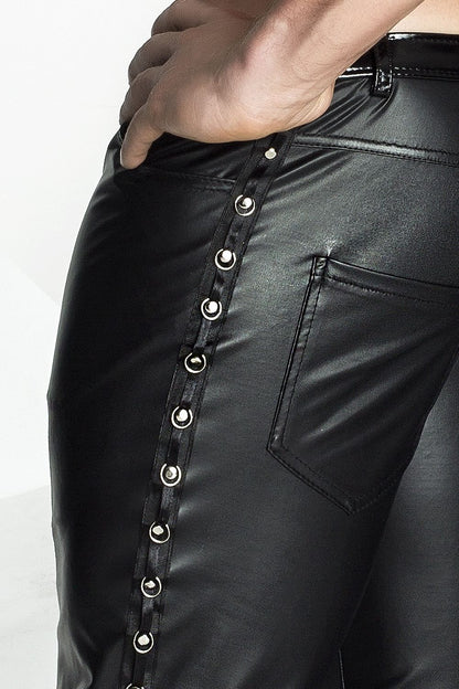 Herrenhose im matten Wetlook