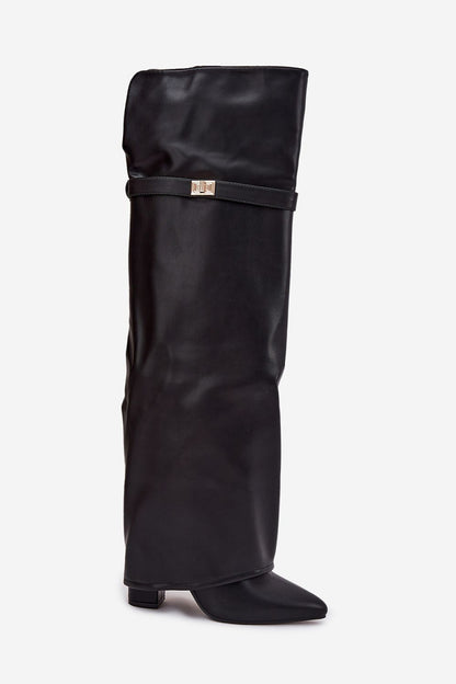 Zwarte dameslaarzen van imitatieleer met omgeslagen schacht en goudkleurig detail – elegante hoge laarzen met spitse neus en hak.