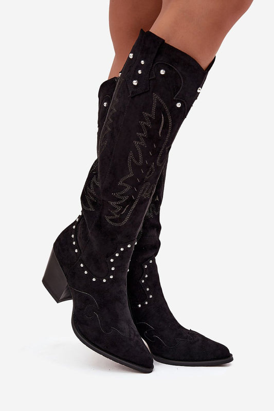 Zwarte suède cowboylaarzen met studs en stiksels van Sassymania – trendy western laarzen voor dames