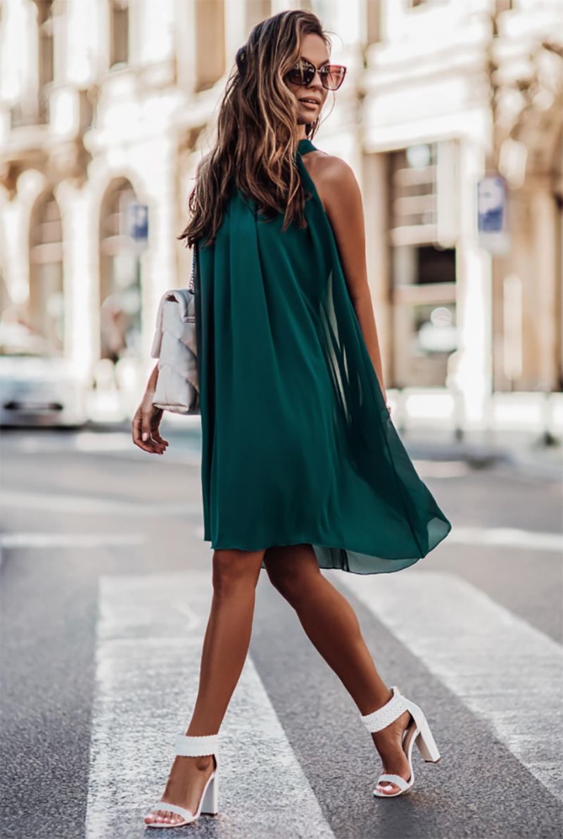 Mouwloze jurk in chiffon groen