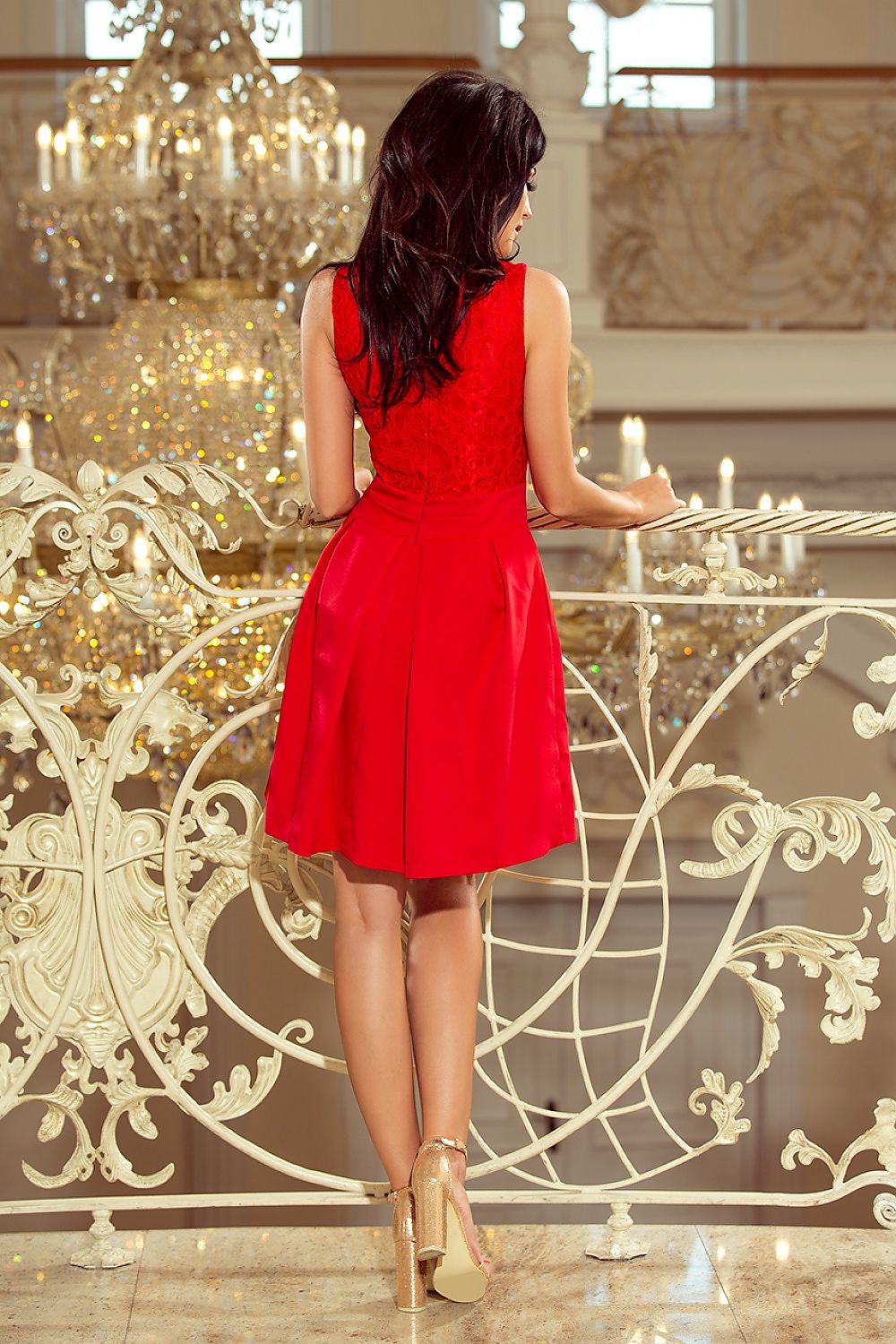 Skater jurk met kanten bovenstuk rood