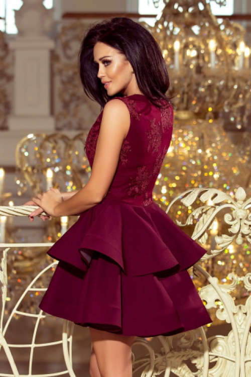 Luxe cocktail jurk met geschulpte halslijn burgandy