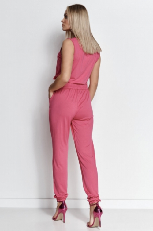 Mouwloze jumpsuit met geplooide riem amaranth